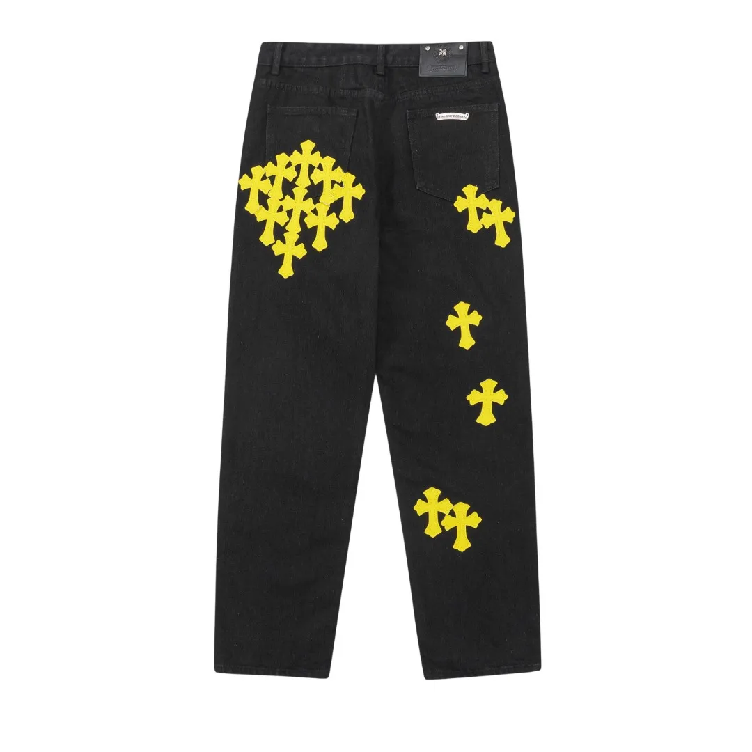 KE928#P230 The only correct leather label version on the market Chrome Hearts CH Cross embroidery distressed jeans Top ceiling quality 100% correct version The correct version is here!  Believe me this must be the best quality you will ever come across! ! Excellent value for money! !  Styles with different washes and textures are very friendly to people with thin legs and thick legs. The straight version is very flattering to the shape of the legs. The moderate length is timeless and easy to match. It is the basis of various styles and a must-have in the wardrobe! ! Add a little stacking to easily control the clean fit trend that has exploded this year. The fabric is stiff but also makes the upper body soft without losing texture. The sides and cuffs of some styles have a bone-wash effect. The vintage flavor pops up all at once. It’s really hard not to love it! ✅Correctly customize the Croxin metal leather label on the back panel. It is not sold directly with the cross on the finished jeans. 1:1 copying strives for excellence and the details are perfectly grasped. ✅The cross leather label is clear and smooth. Exquisite turning top craftsmanship. ✅Buttons, zippers and hardware are all customized versions of the Croxin LOGO. ✅High-cost washing process. Size: 28 30 32 34 36 (5 sizes)